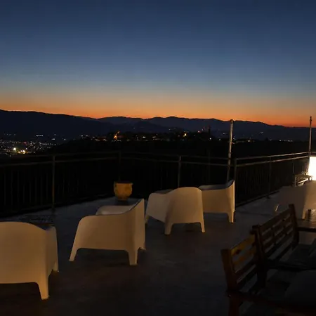 Fattoria Cristina Cozy Duplex With Pool, Animals & Panoramic Terrace Near Cinque Terre - Bilo Apartment